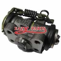 CYLINDER, WHEEL REAR RH FORWARD
