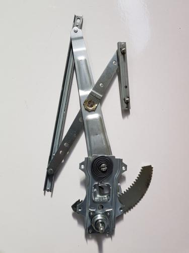 REGULATOR, WINDOW LH
