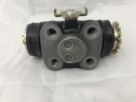 WHEEL CYLINDER , REAR 