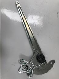 REGULATOR, WINDOW R/H 