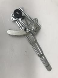 REGULATOR, WINDOW MANUAL R/H 