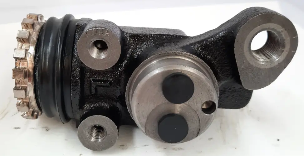 CYLINDER,WHEEL
