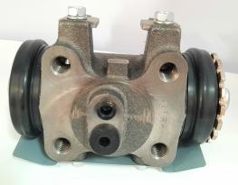 CYLINDER,WHEEL RH REAR