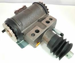 CYLINDER,WHEEL RH REAR