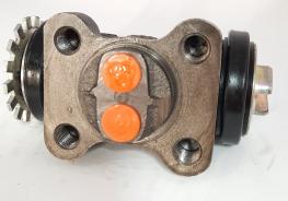 CYLINDER,WHEEL RH REAR