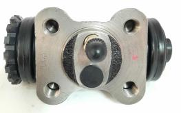 CYLINDER,WHEEL RH REAR