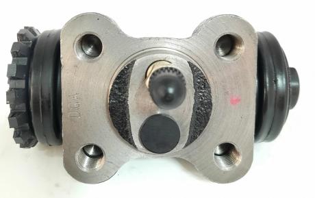 CYLINDER,WHEEL RH REAR
