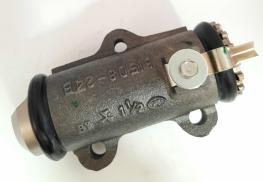 CYLINDER,WHEEL RH REAR