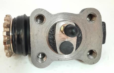 CYLINDER,WHEEL RH FRONT ISUZU 