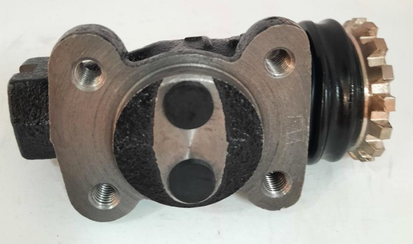 CYLINDER,WHEEL LH FRONT