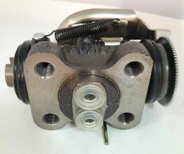 CYLINDER,WHEEL RH REAR