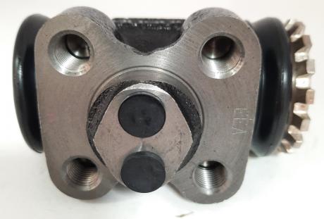CYLINDER,WHEEL RH REAR