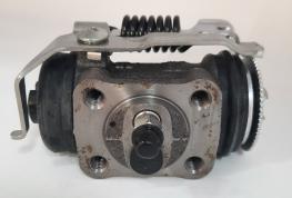 CYLINDER,WHEEL LH REAR