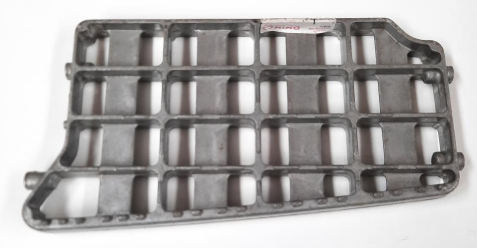 STEP, GRATE UPPER