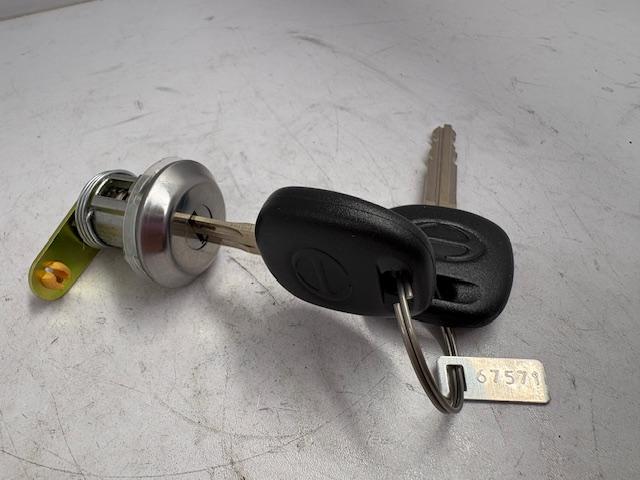 DOOR CYLINDER & KEY