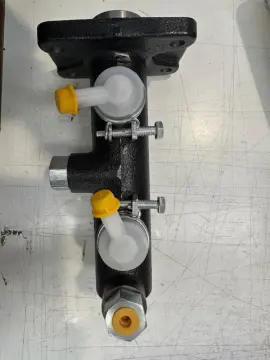 BRAKE MASTER CYLINDER