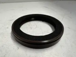 SEAL, CRANK FRONT