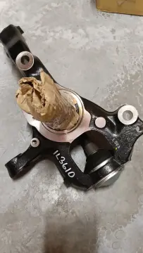 STEERING KNUCKLE LH