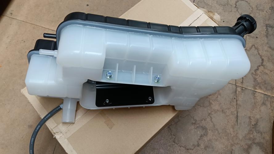HEADER TANK