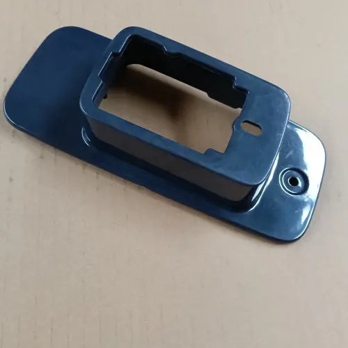 BASE SURROUND - SIDE INDICATOR LAMP RH